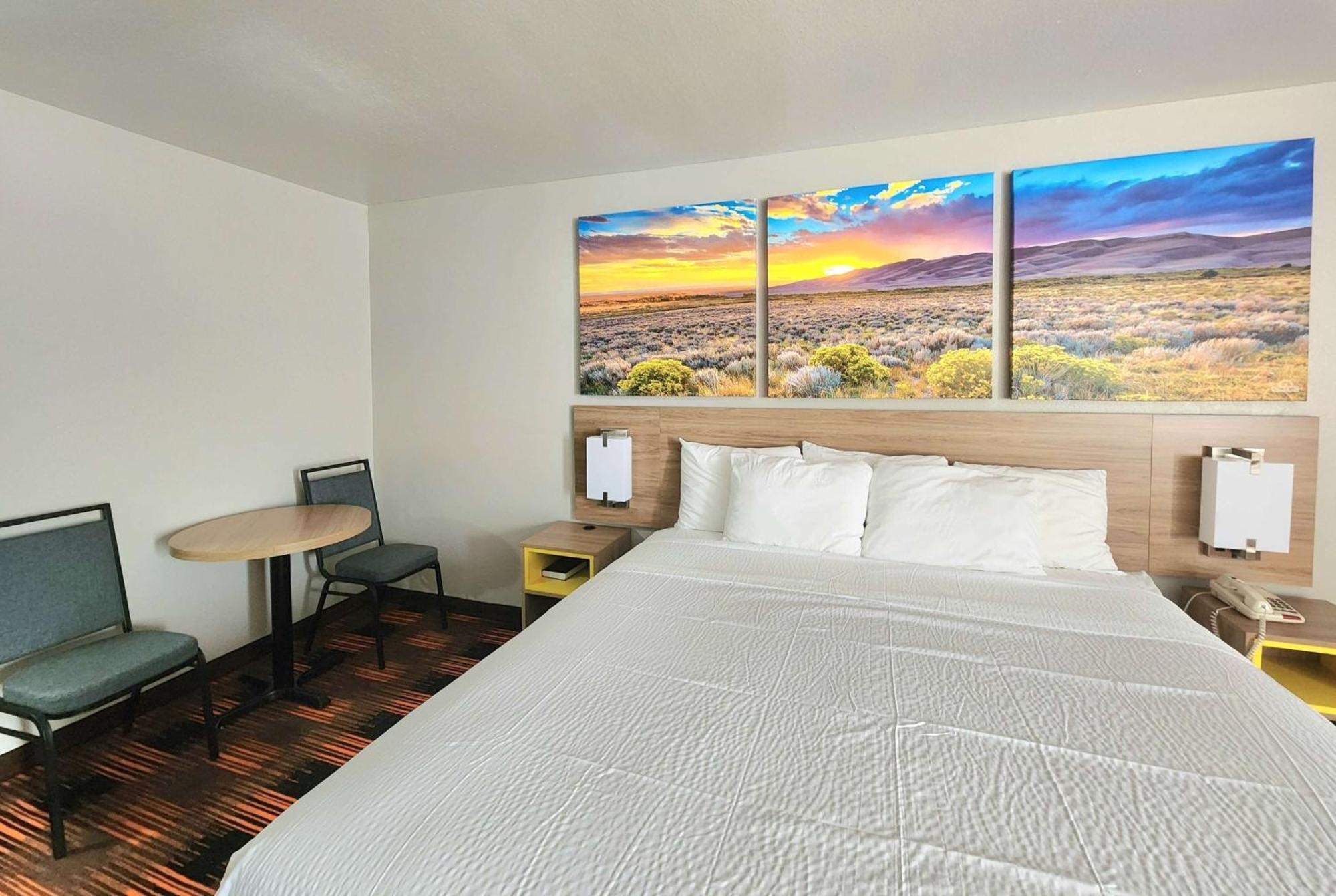Days By Wyndham Motel
